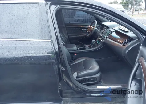 2019 Ford Taurus Limited z USA, uszkodzony, nr VIN 1FAHP2J89KG112469